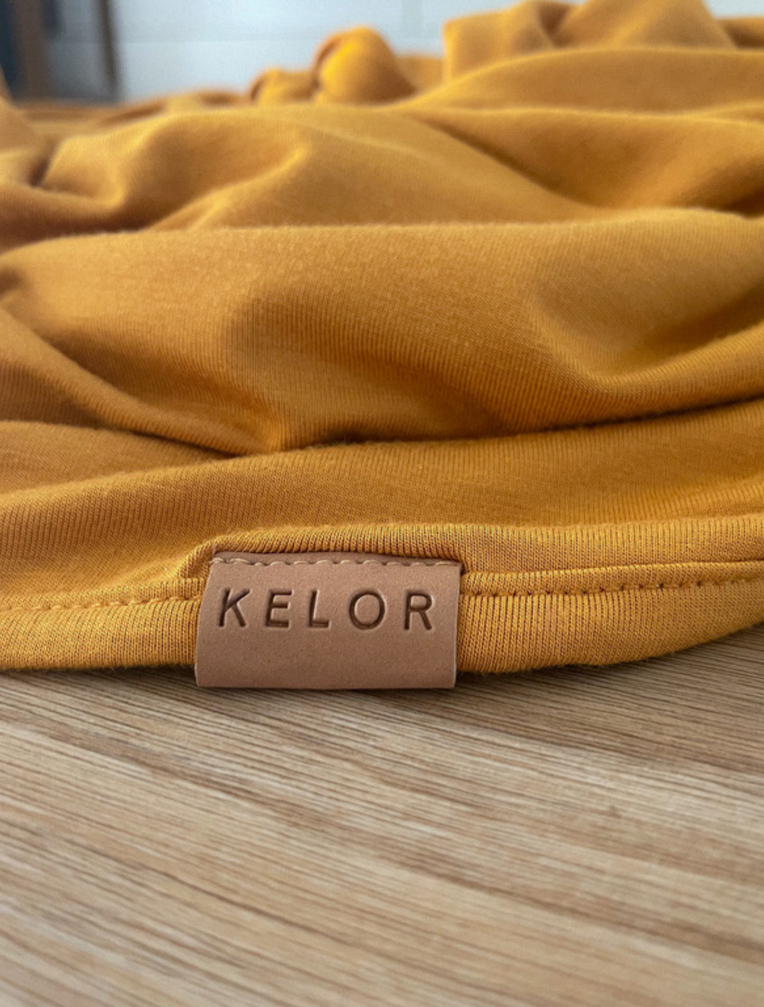 KELOR Luxury Bamboo Wrap Blanket - Double Sided - Golden